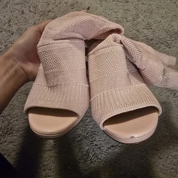 Christian Louboutin Blush Knit Peep-Toe Heels - Picture 3 of 5